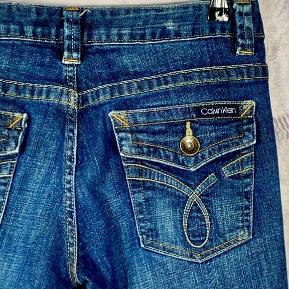 Calvin Klein Jeans Women's Size 8 Lean Bootcut Dark Wash Flap Pocket EUC - Picture 6 of 15